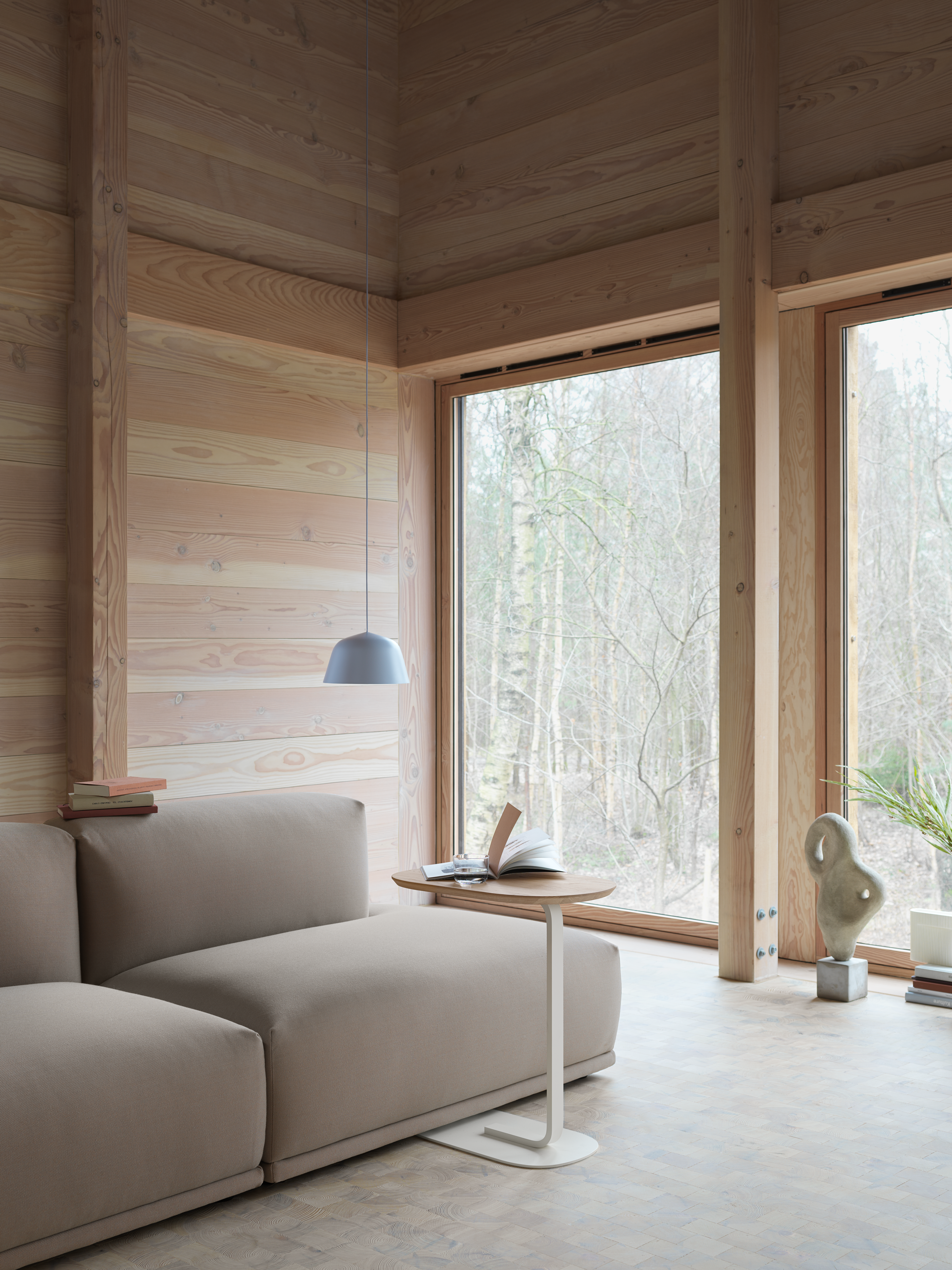 Connect Steelcut Trio 426, Relate H60 Solid Oak, Off-White Rime Pendant