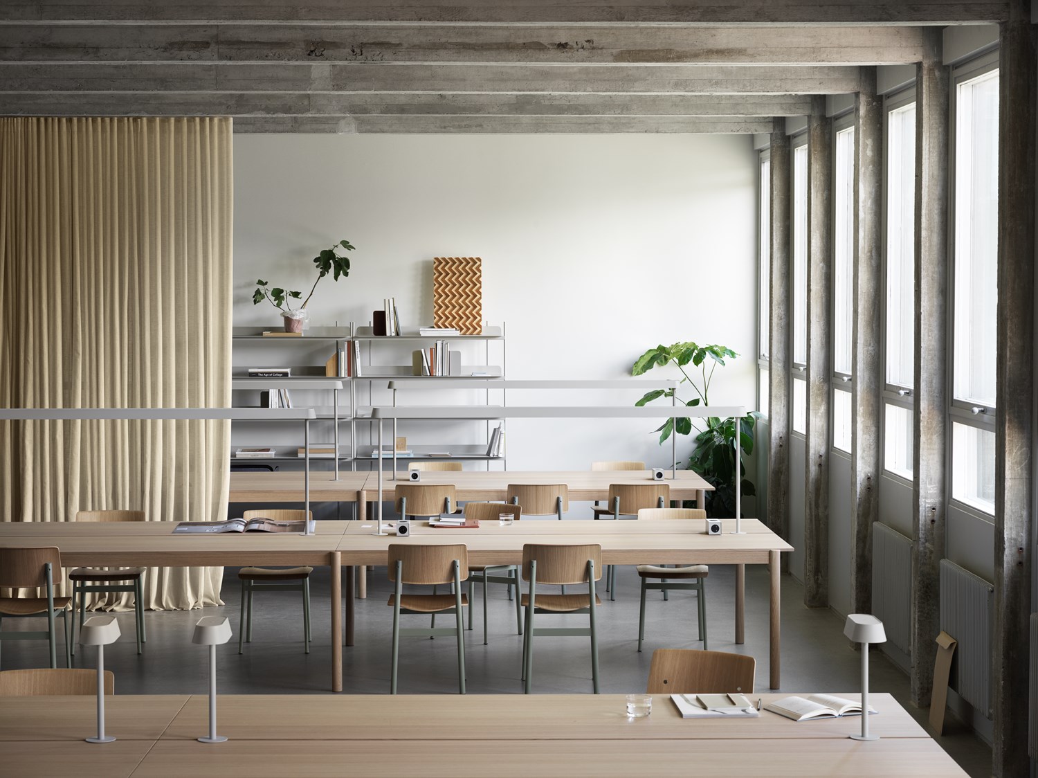Linear System Modular Table Configuration 2 Oak Linear System Modular Table Configuration 2 Oak