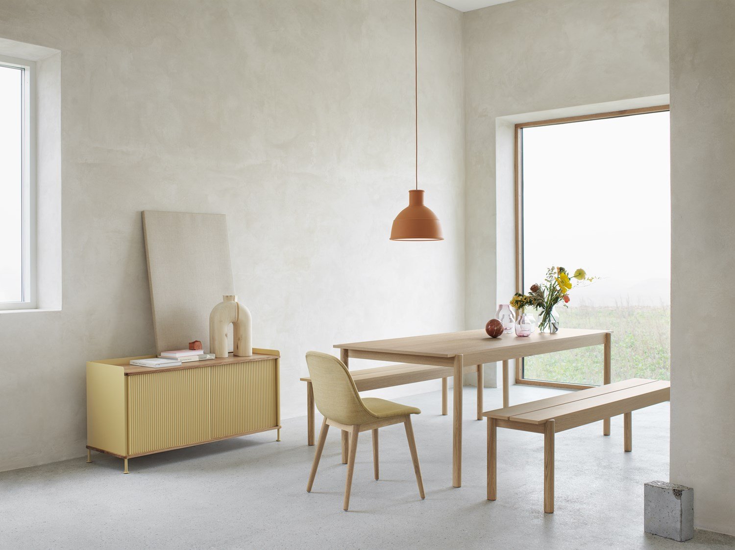 Linear-wood-series-oak-fiber-side-chair-oak-canvas-414-enfold-sideboard-low-oak-sand-unfold-2-Muuto-org