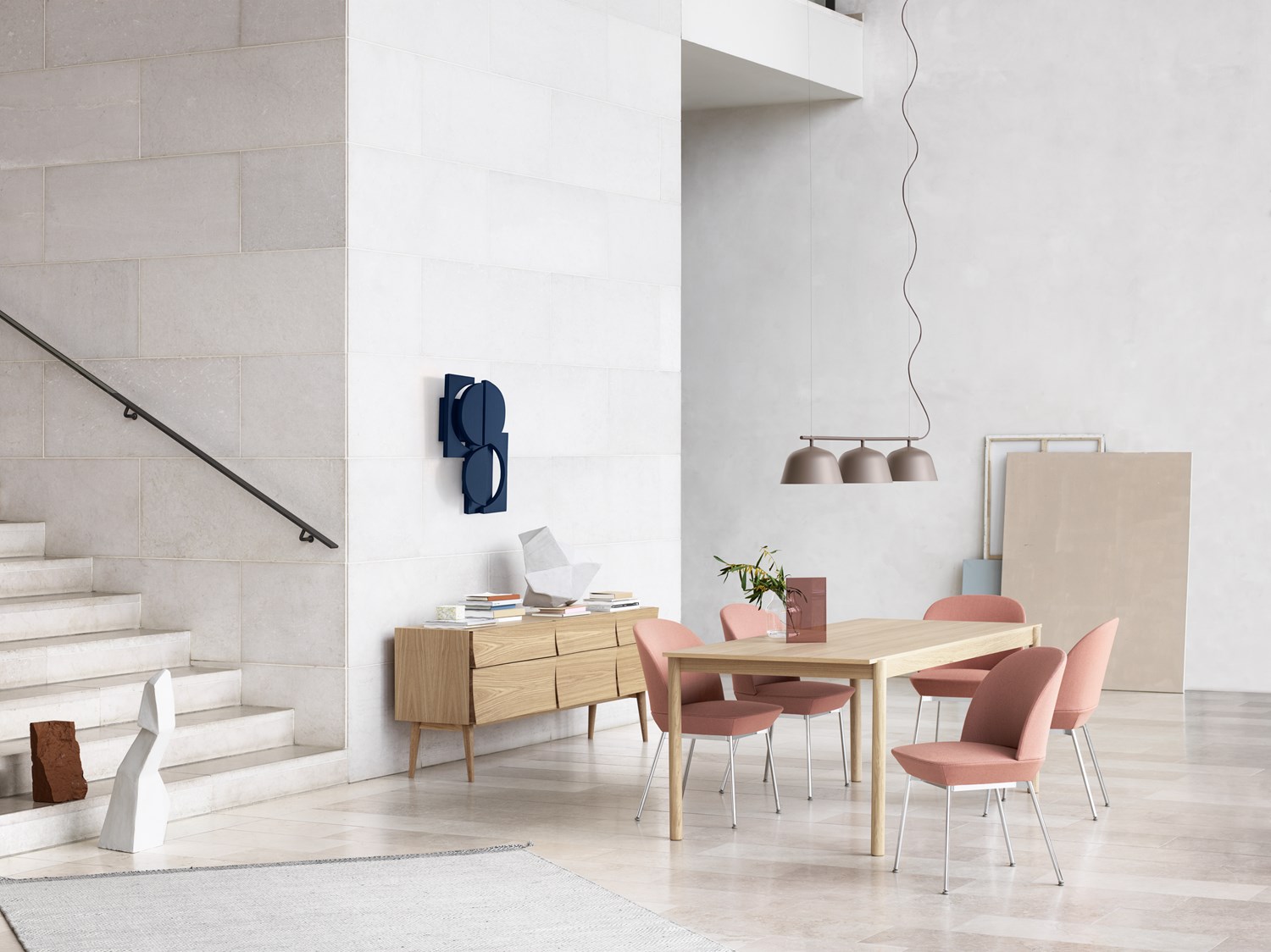 Oslo-side-chair-twill-weave-530-chrome-linear-wood-table-oak-reflect-sideboard-ambit-rail-lamp-taupe-Muuto-org