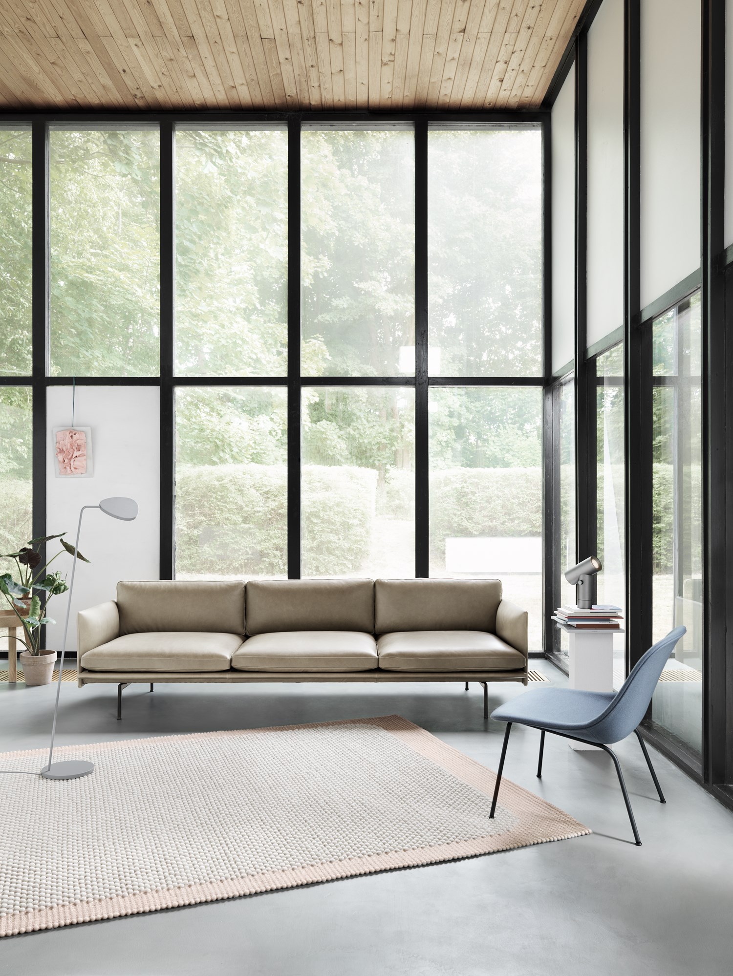 Outline-35-stone-Refine-fiber-lounge-divina-154-pebble-leaf-beam-muuto-org