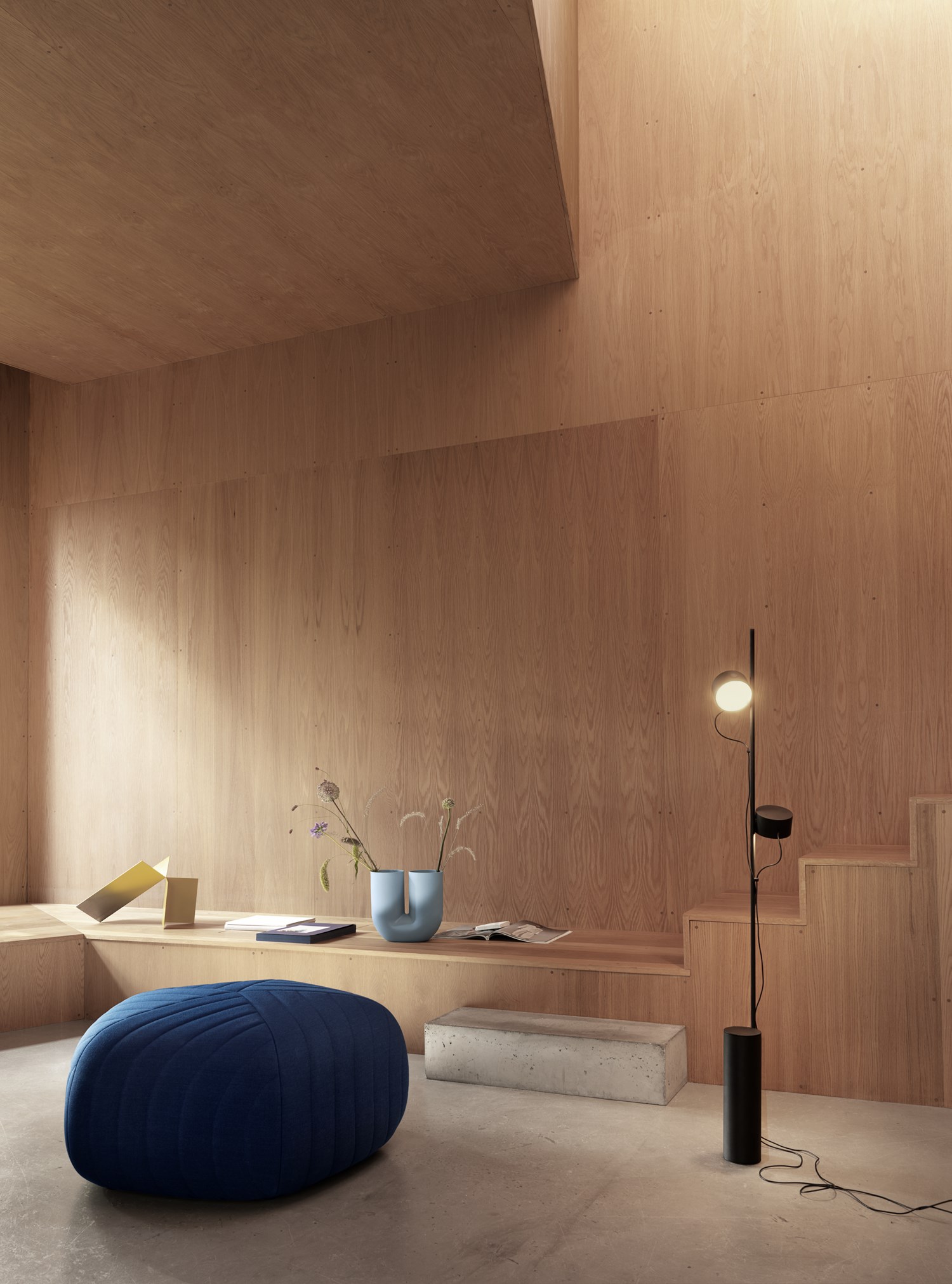 post-floor-lamp-five-pouf-remix-773-kink-vase-muuto-org