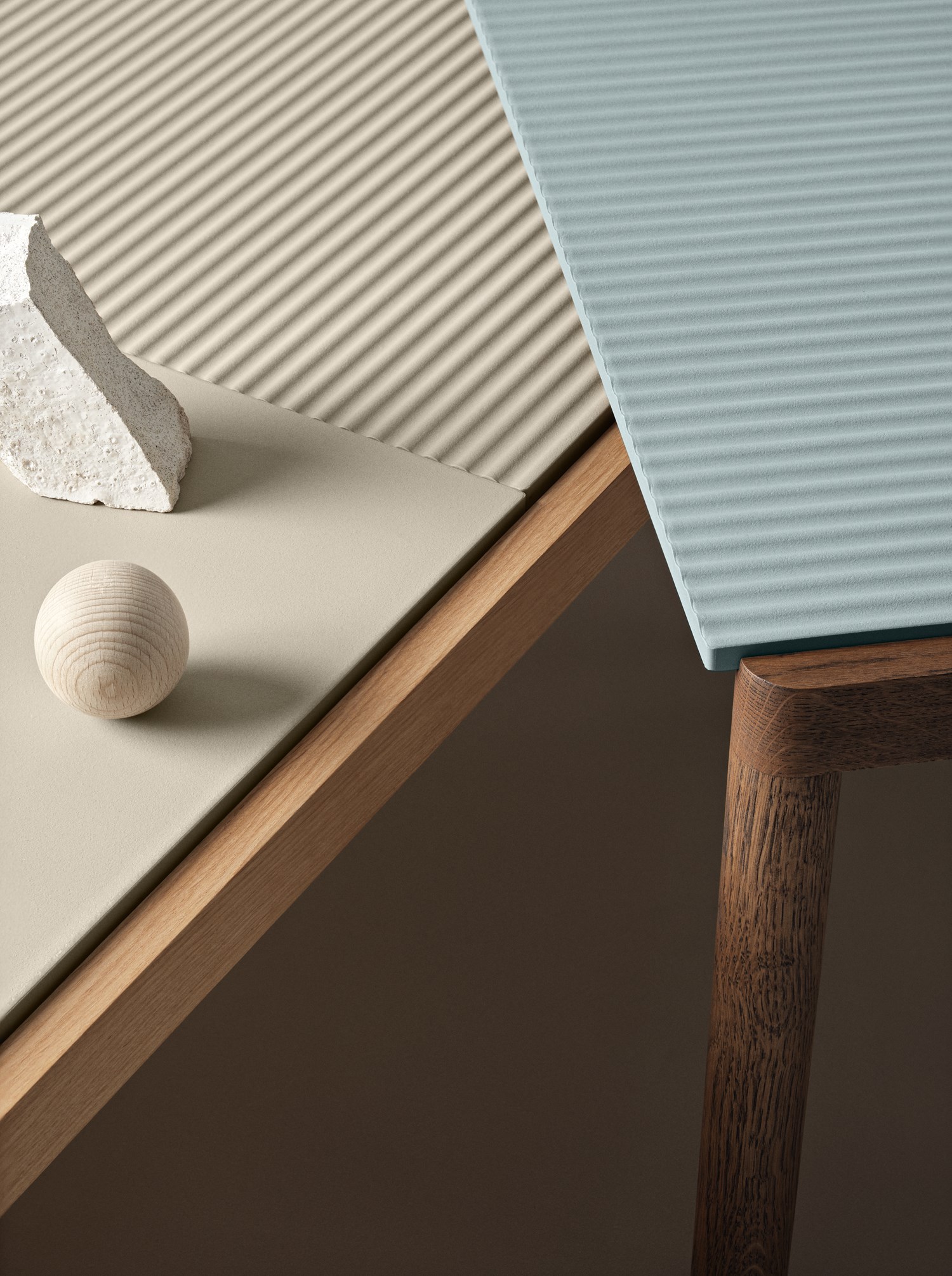 Couple-concept-portrait-Muuto-3729x5000