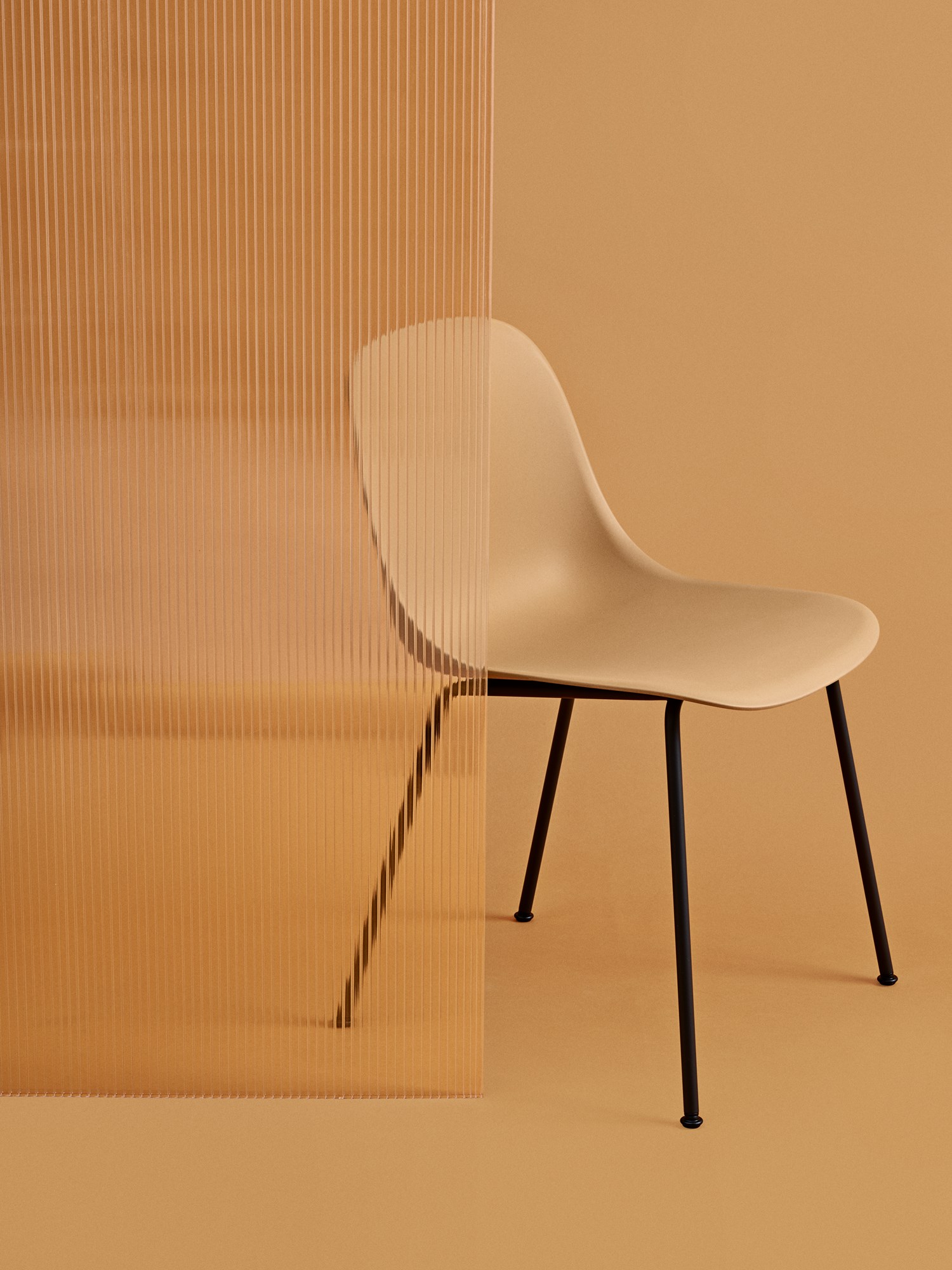 Fiber-side-chair-tube-base-black-ochre-concept-Muuto-org