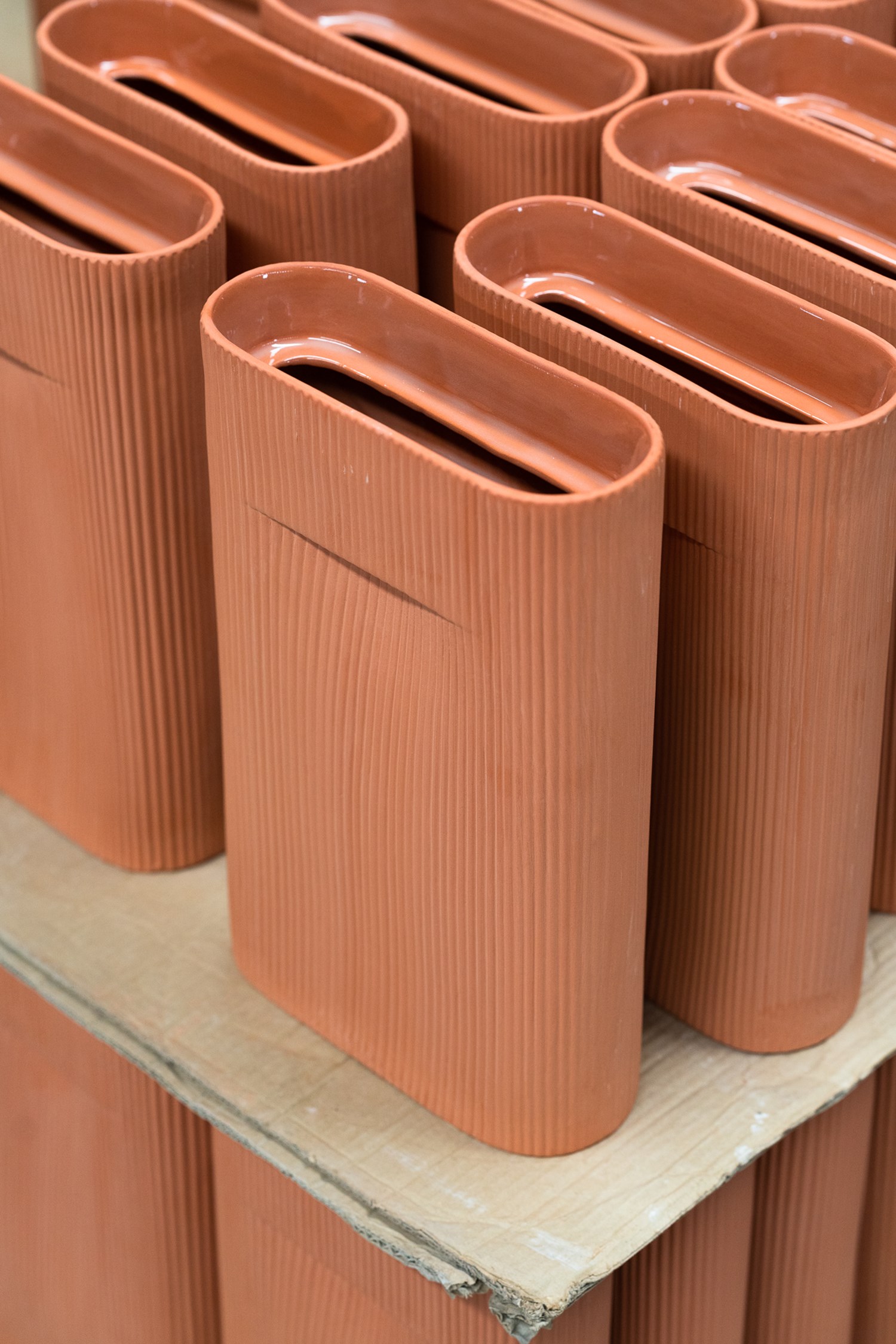 Ridge Vase - Factory Visit - 14