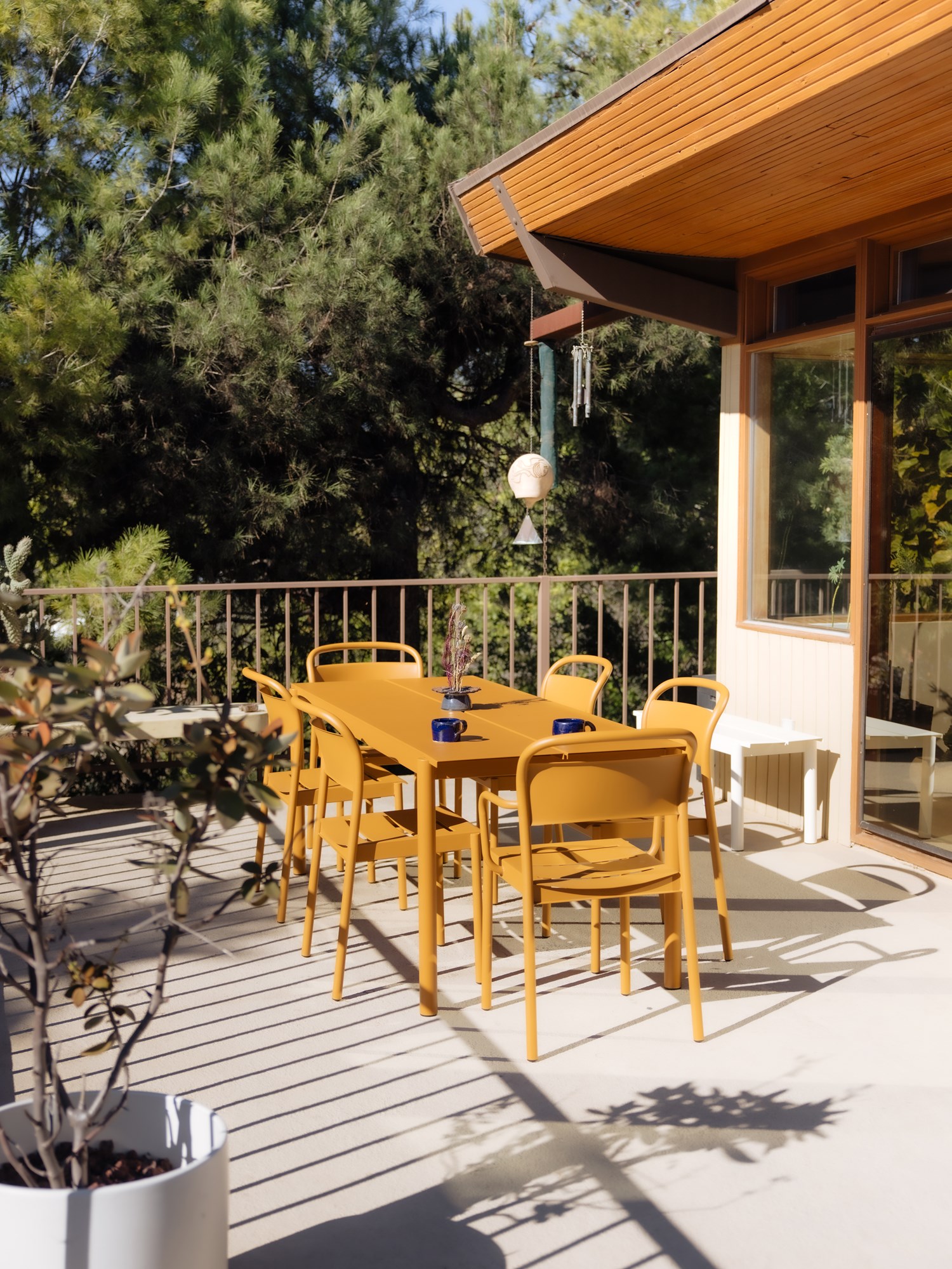 Friends-of-Friends-Muuto-Nick_Pourfard-4