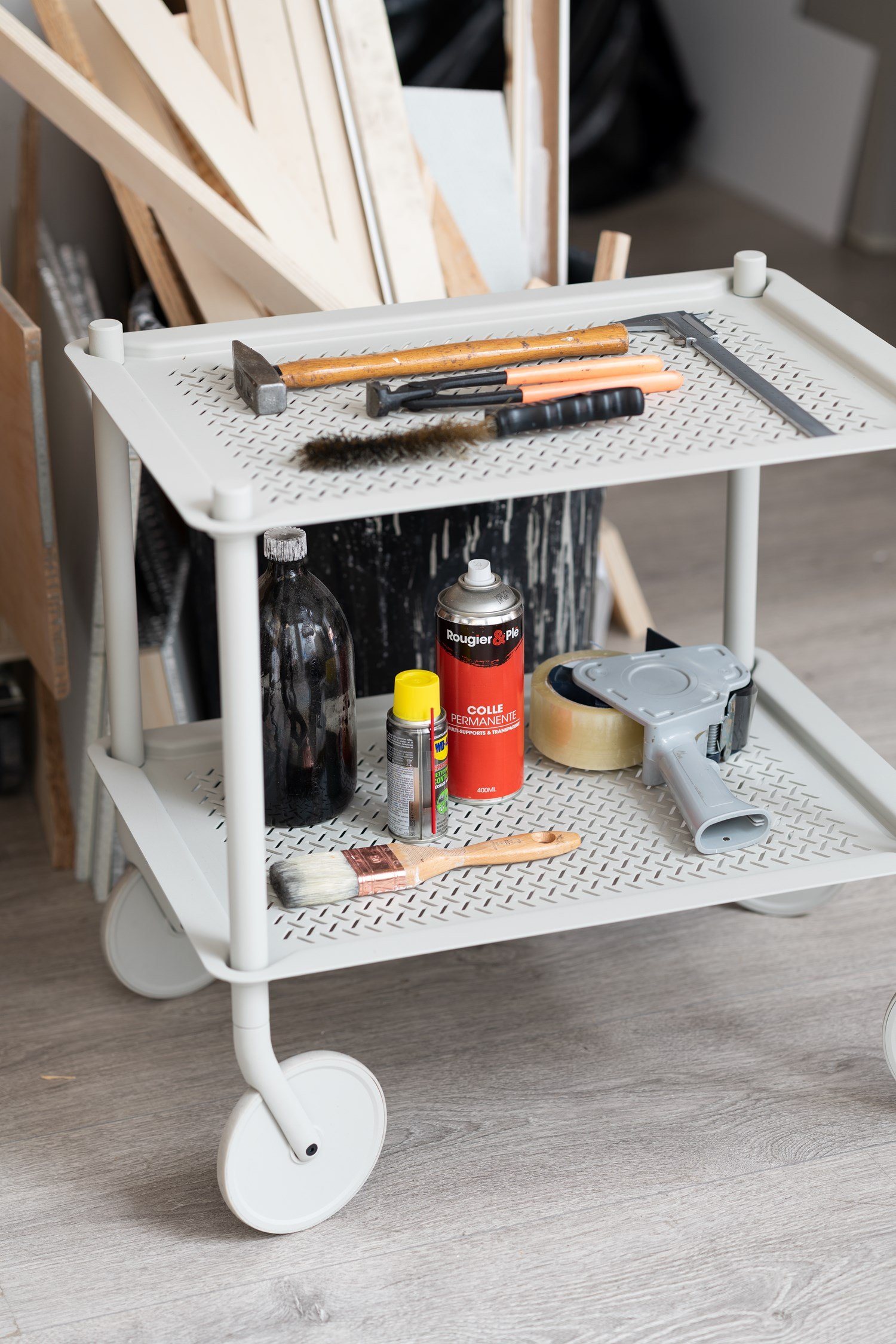 normal-studio-flow-trolley-story-muuto-hi-res-15