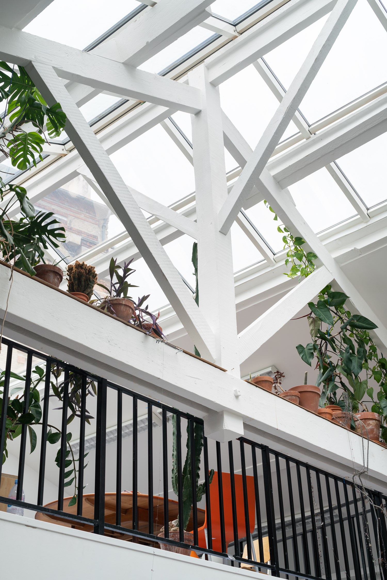 normal-studio-flow-trolley-story-muuto-hi-res-19