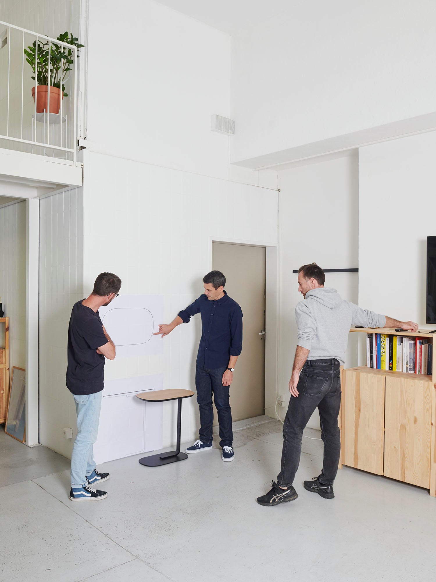 Relate Side Table - Big-Game - 2