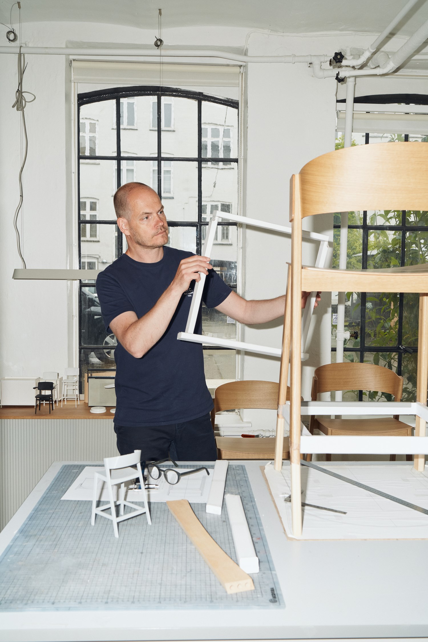 thomas-bentzen-cover-bar-story-hi-re-17