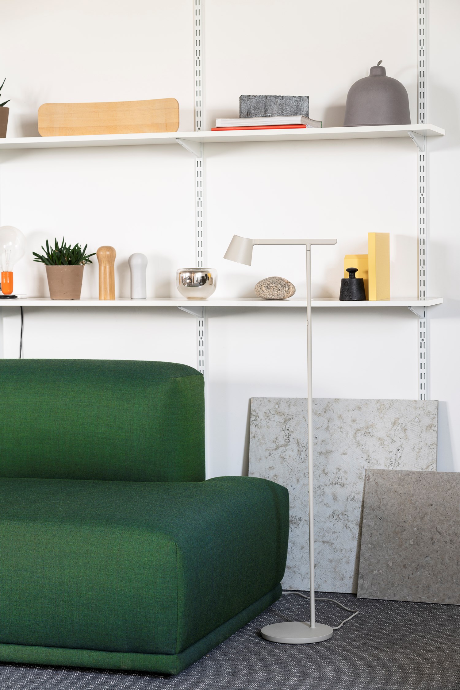 jens-fager-tip-lamp-story-muuto-hi-res-14