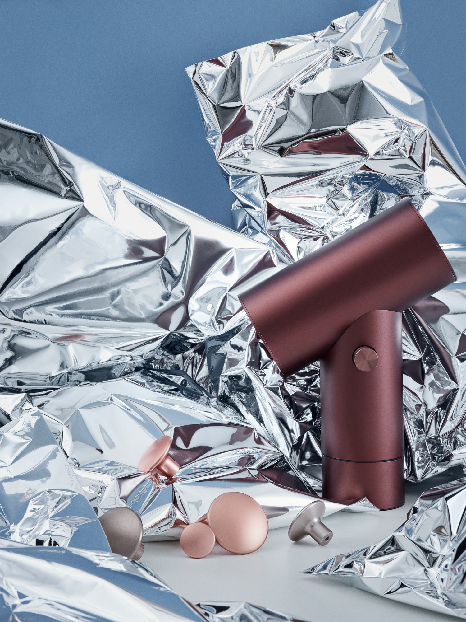 Muuto-holiday-2020-beam-lamp-dots-metal-org