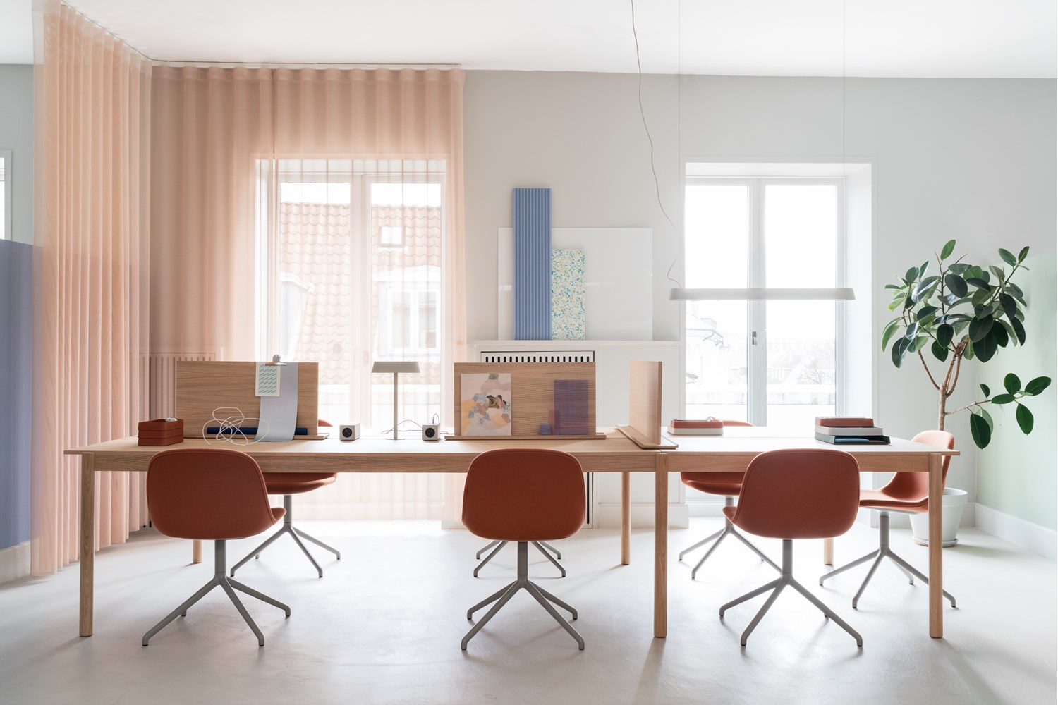 hq-showroom-muuto-dec-2020-hi-res-1